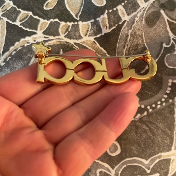 Gucci Scripted crystal brooch - Picture 4 of 8